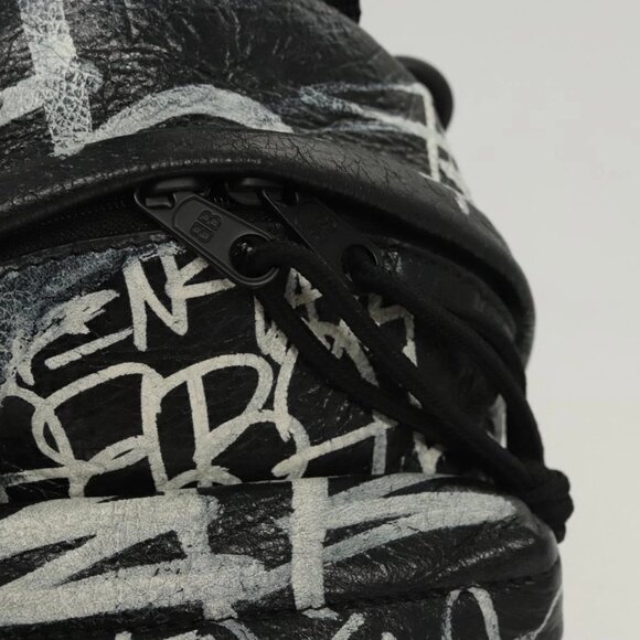 BALENCIAGA Graffiti Explorer Mini Shoulder Bag Bag Black - Picture 9 of 16